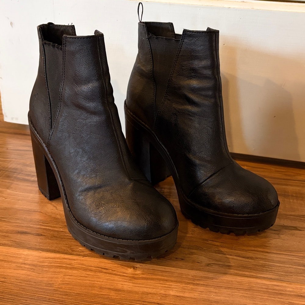 H&M Black Chunky Heel Ankle Boots